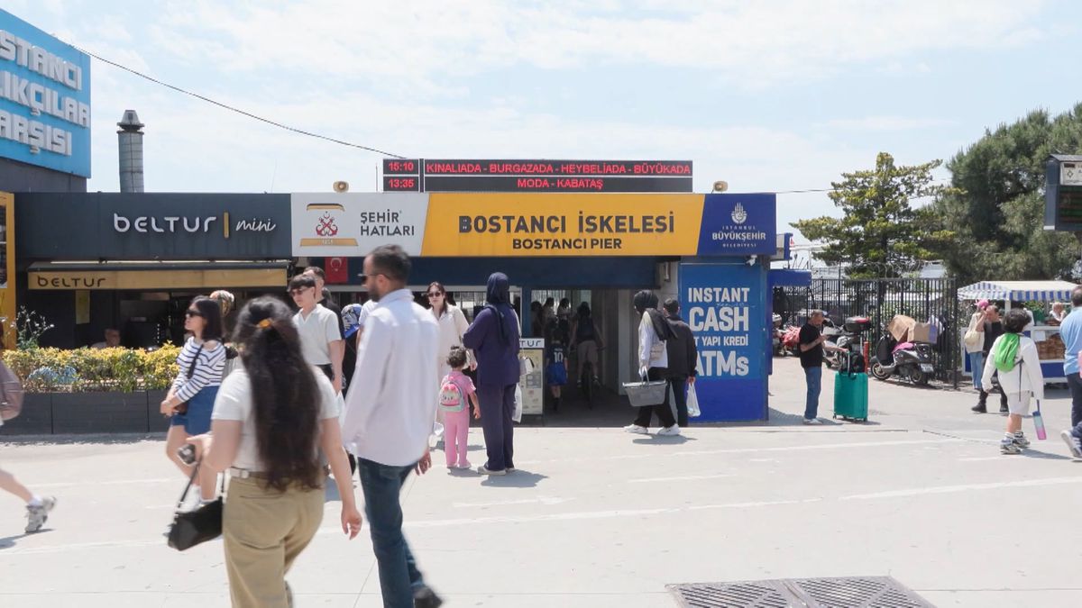 Kurban Bayramı'nda Adalara Yoğun İlgi: İskelelerde Uzun Kuyruklar Oluştu