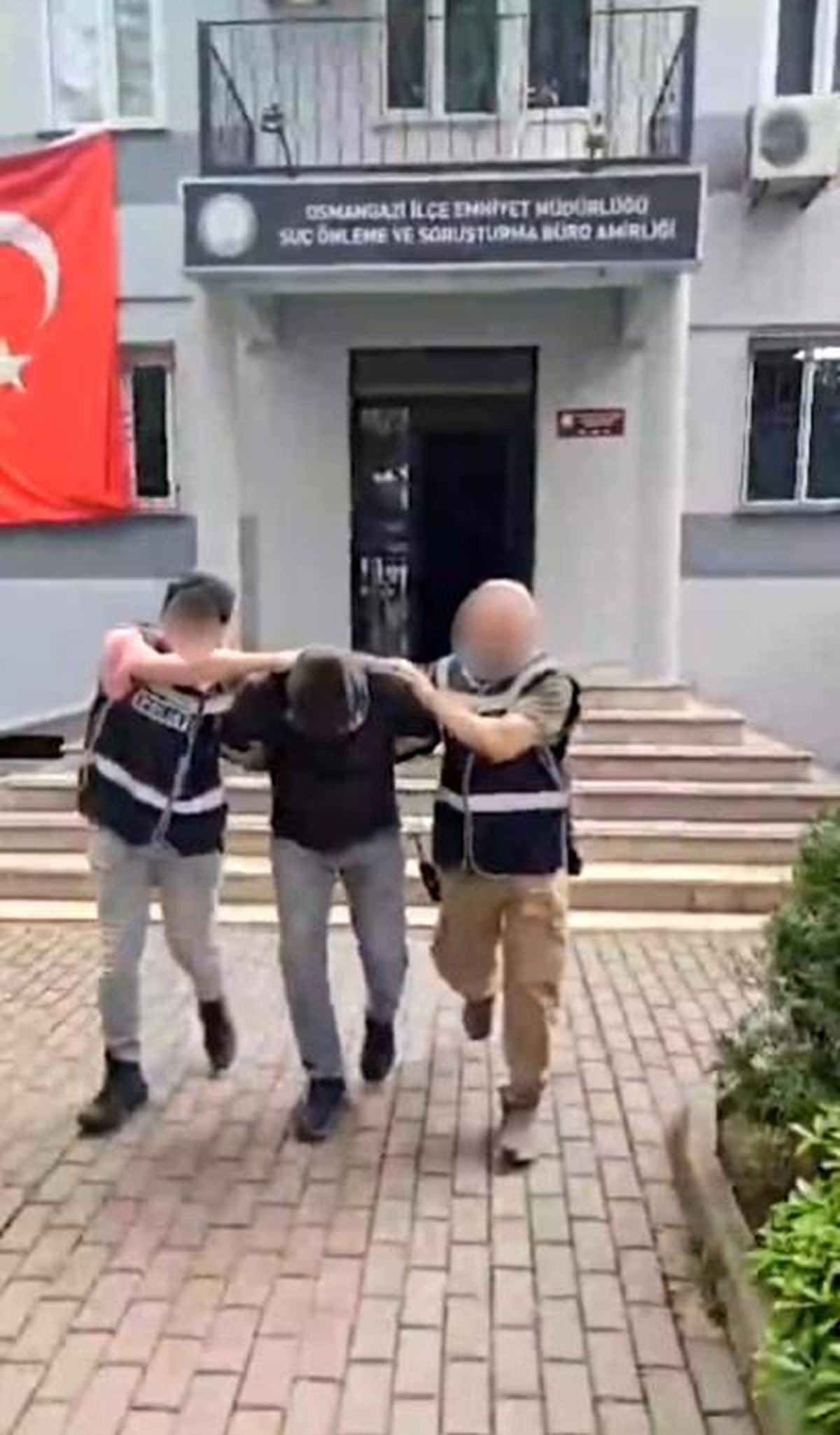 Bursa'da kaçak tütün operasyonu