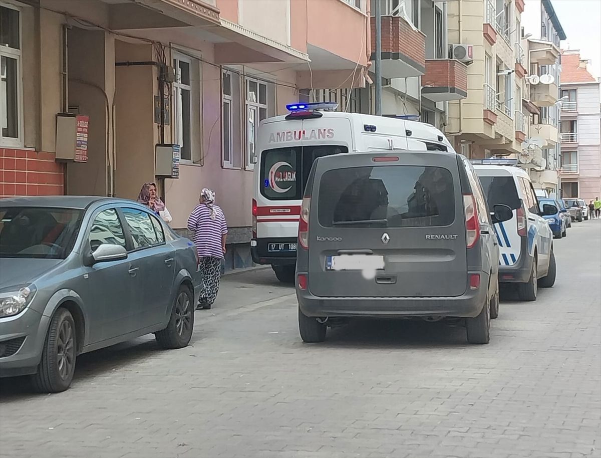 Gelibolu'da yalnız yaşayan 82 yaşındaki adam evinde ölü bulundu