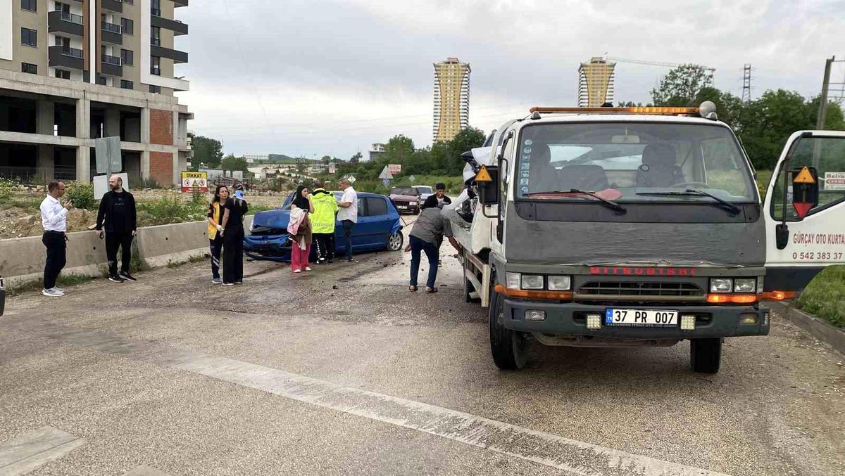 Kastamonu 5 araçlı zincirleme kaza: 5 yaralı