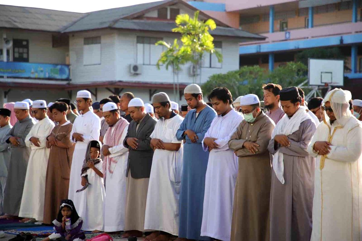 Tayland'da binlerce Müslüman Kurban Bayramı namazında bir araya geldi