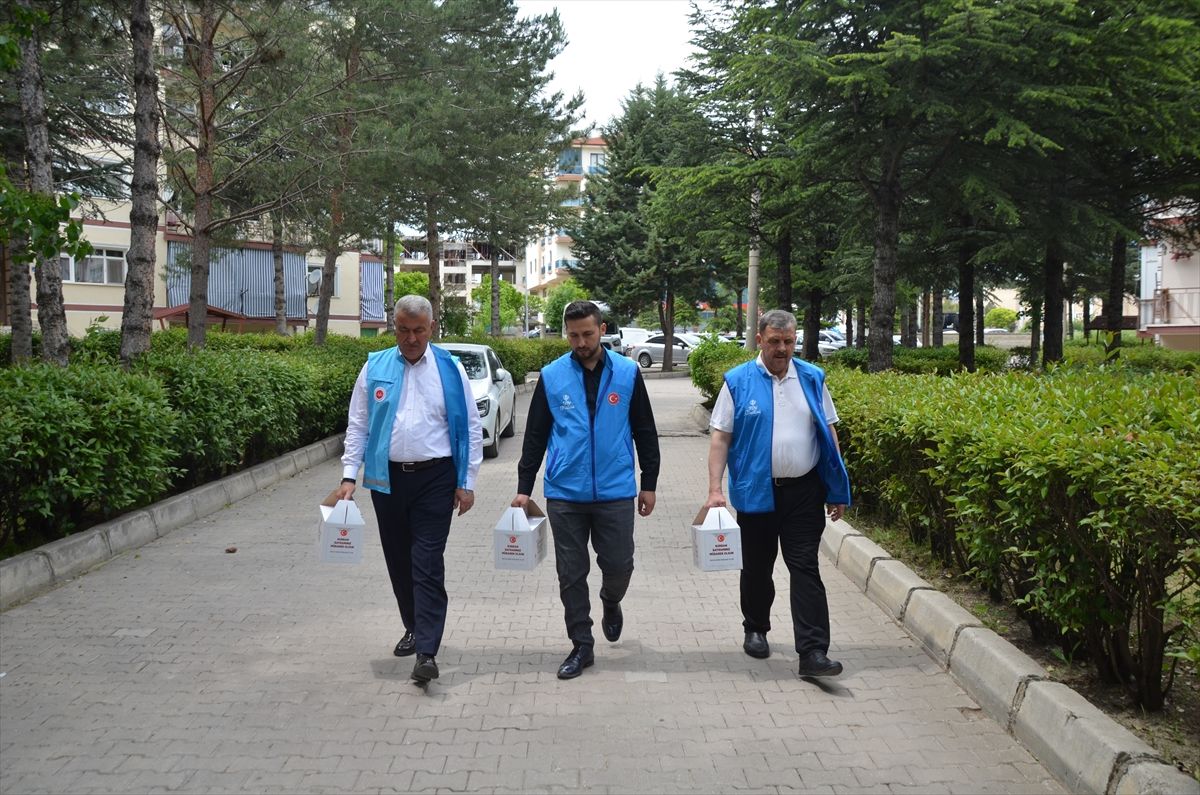 TDV Kahramankazan'da 450 kurban etini ihtiyaç sahiplerine ulaştırdı