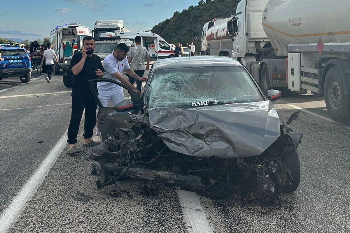 Adıyaman'da feci kaza: 3 ölü, 4 yaralı