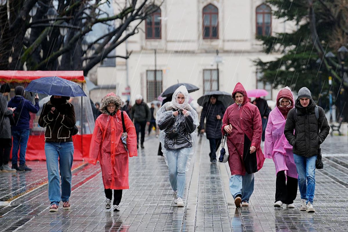 Bayram planları iptal olabilir! Meteoroloji'den 76 ile sağanak alarmı