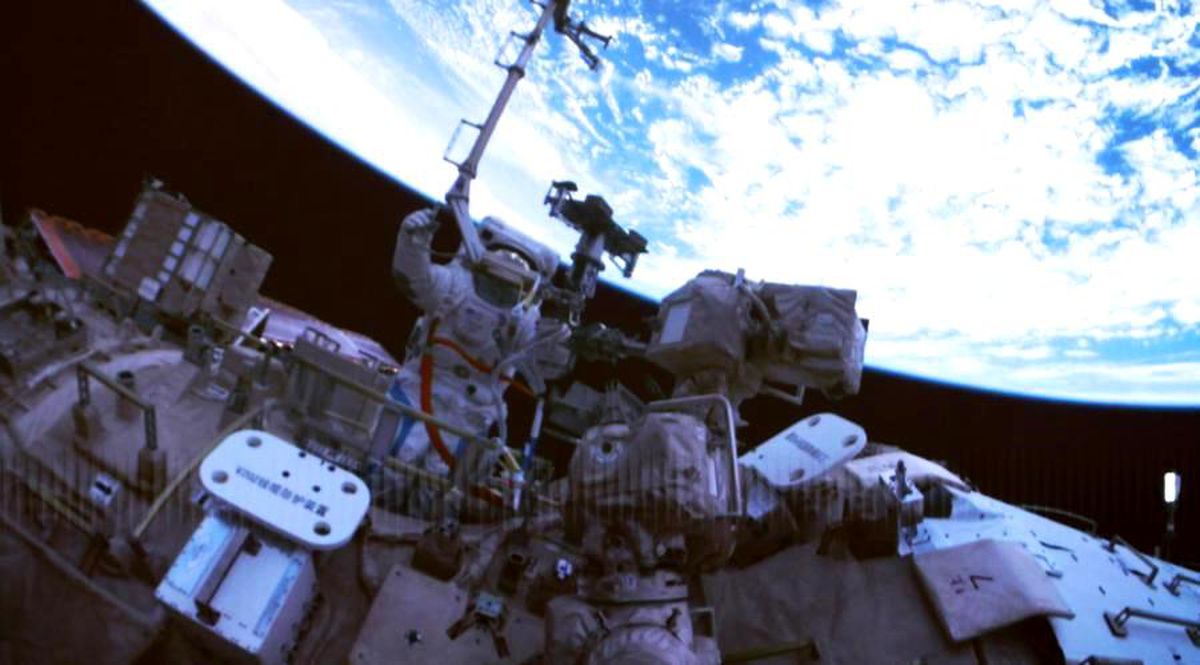 Çin'in Yörüngedeki Shenzhou-22 Uzay Aracı, Uzay İstasyonu Kombinasyonundan Ayrıldı