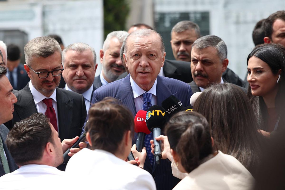 Cumhurbaşkanı Erdoğan Ayasofya'da! Cuma namazı çıkışı dikkat çeken açıklamalar