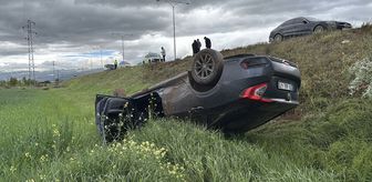 Erzincan'da şarampole devrilen otomobildeki 4 kişi yaralandı