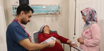 Hemşire anne ile doktor oğlu aynı hastanede görev yapıyor