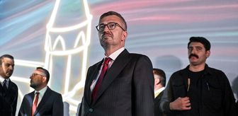İletişim Başkanı Duran, 'Fatih Sultan Mehmet ve İstanbul'un Fethi' temalı deneyim çadırını gezdi Açıklaması