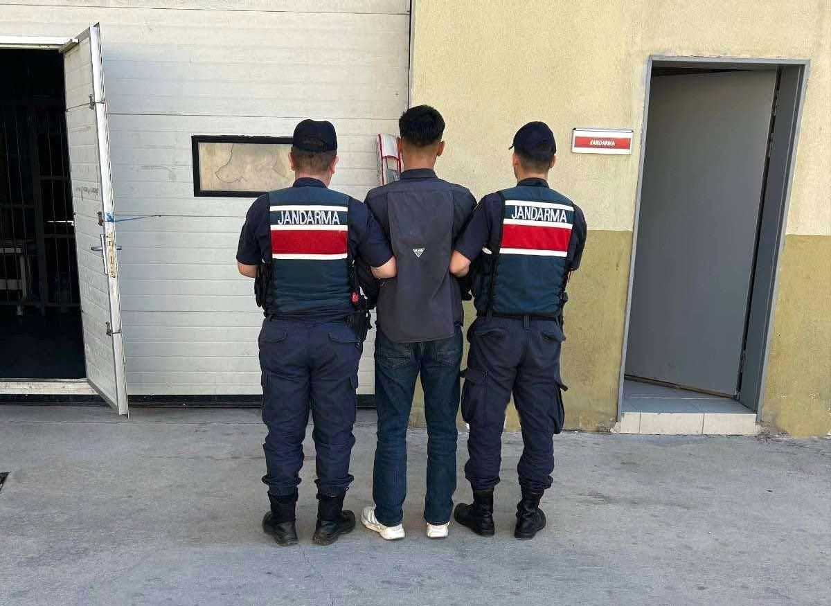Kesinleşmiş 14 yıl cezayla aranan şahıs yakalandı