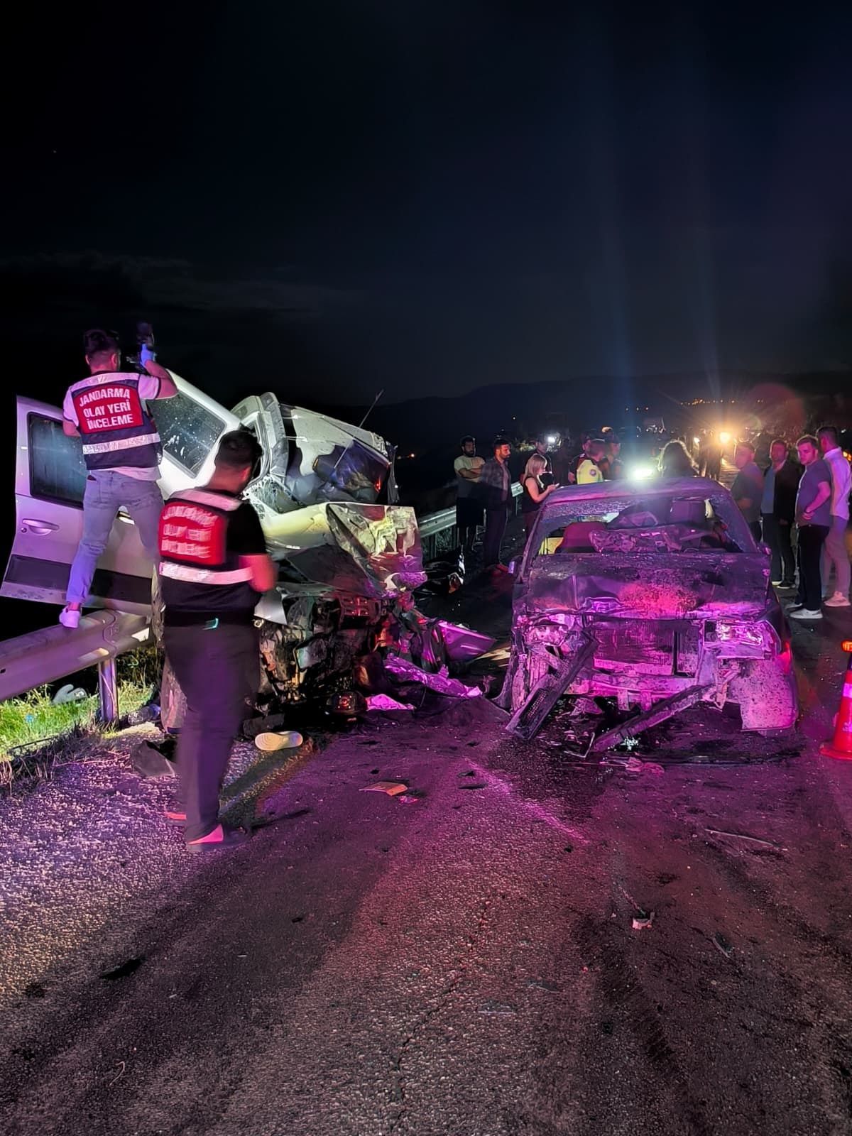 Mersin'de 3 aracın karıştığı zincirleme kaza: 1 ölü, 5 yaralı
