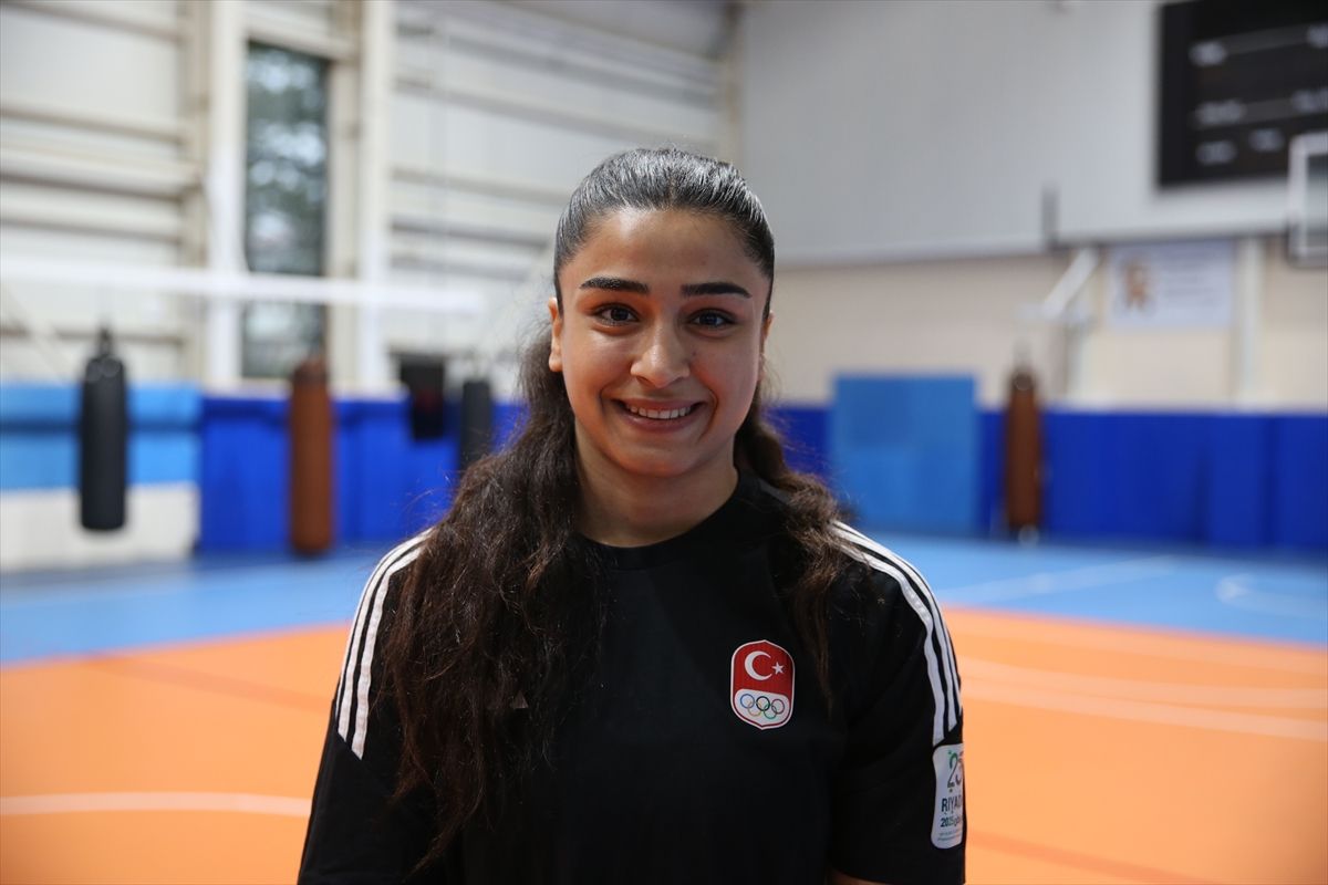 Milli boksörler Berfin ile Eda Nur'un hedefi olimpiyat