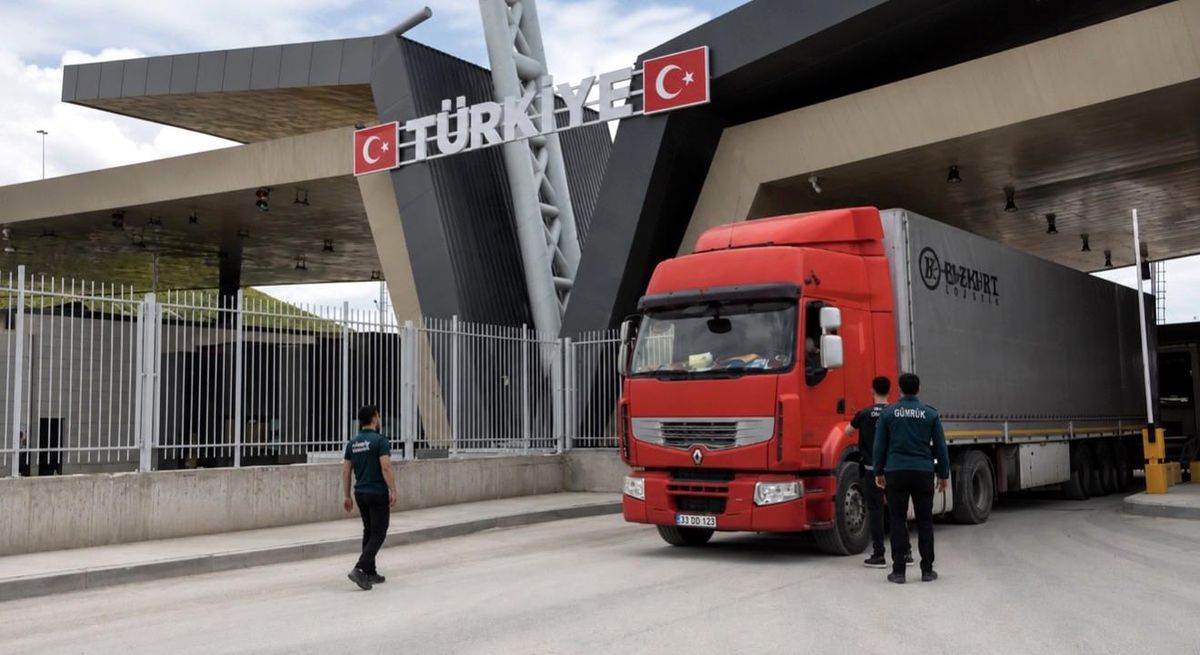 Modern görünüme kavuşan Gürbulak Sınır Kapısı'nda tır trafiği büyüdü, ticaret hacmi yükseldi