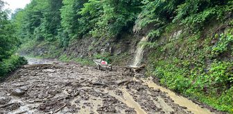 Samsun'da kapanan mahalle yolu yapılan çalışma ile ulaşıma açıldı