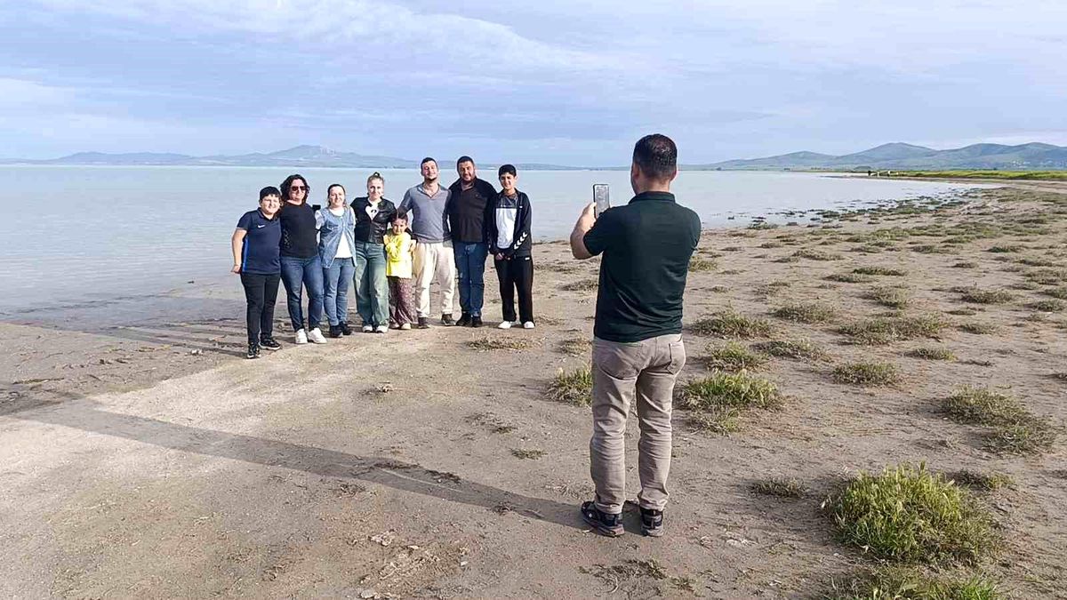 Seyfe Gölü bayramda ziyaretçi akınına uğradı