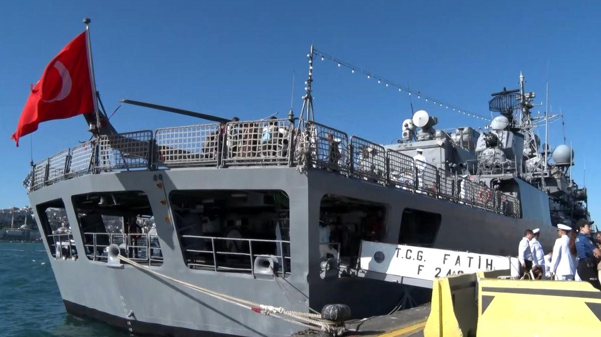 TCG Fatih-Fırkateyn Gemisi, Sarayburnu Limanı'nda ziyarete açıldı
