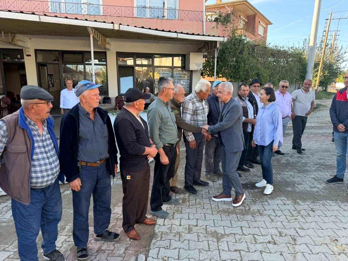 Vali Turan, doludan etkilenen Dokuzhöyük köyünde incelemelerde bulundu