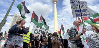 Berlin'de İsrail'in Filistin ve Lübnan'a saldırıları protesto edildi