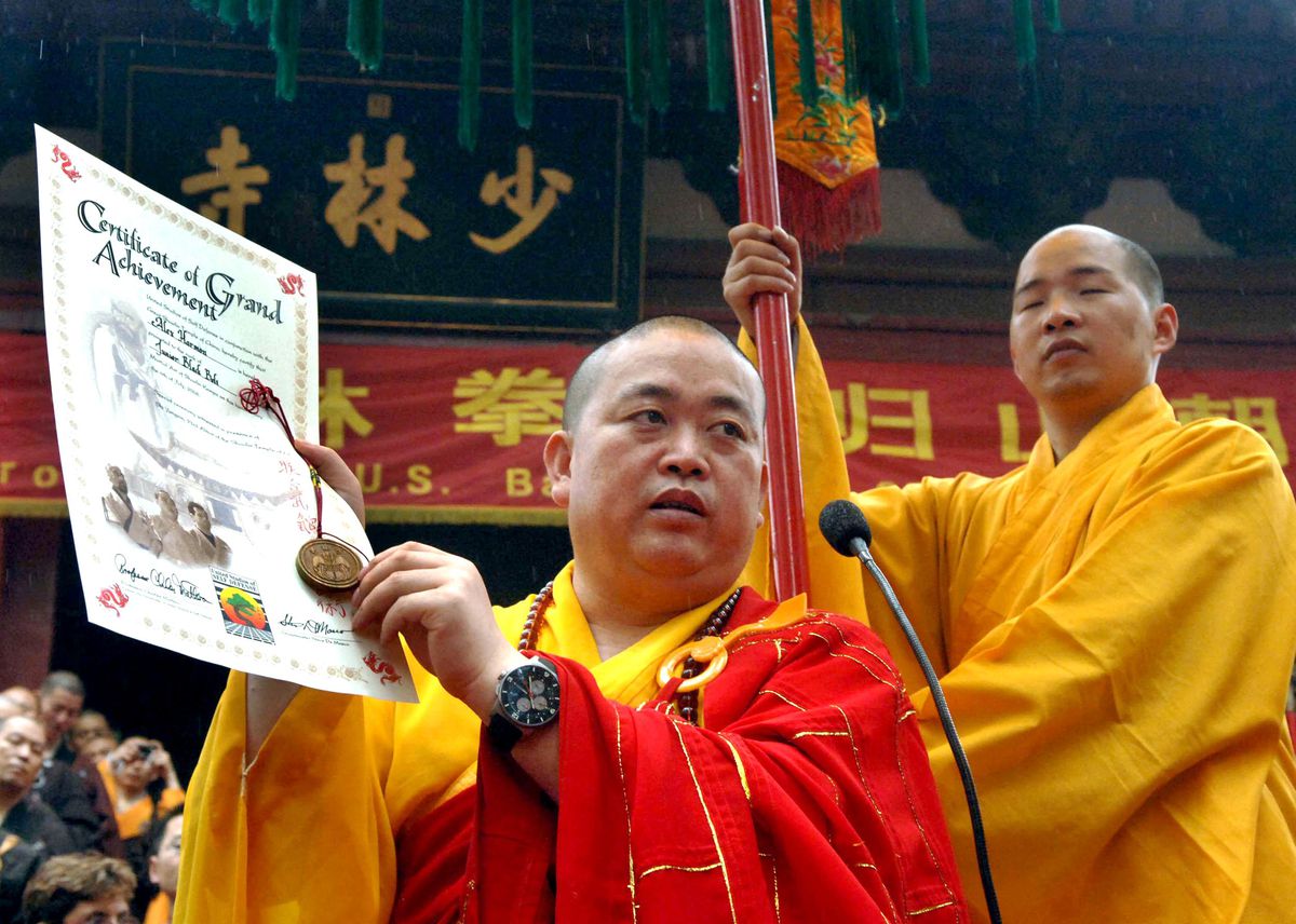Çin'de Shaolin Tapınağı'nın Eski Başrahibi Yolsuzluk Suçlarından 24 Yıl Hapis Cezası Aldı