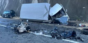 Giresun'da kamyonet ile otomobilin çarpıştığı kazada 6 kişi yaralandı