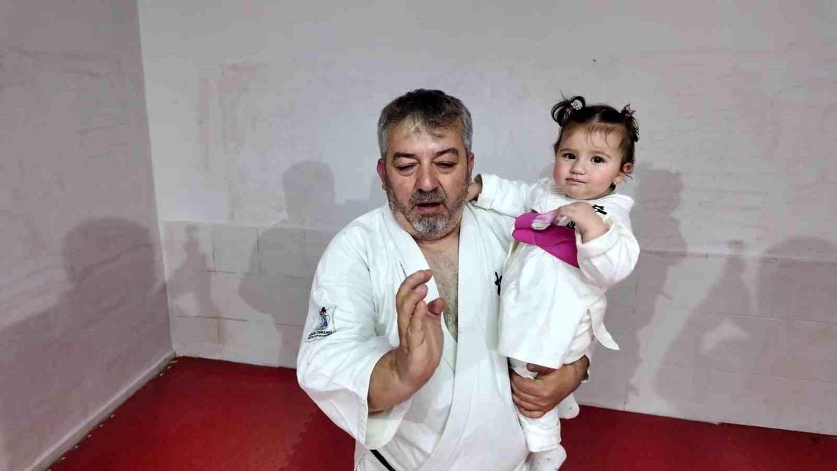 İnegöl'ün karateci ailesi: Bu ailede kemer kuşaktan kuşağa geçiyor