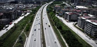 İstanbul-İzmir Otoyolu'nda bayram tatili dönüşünde yoğunluk yaşanıyor
