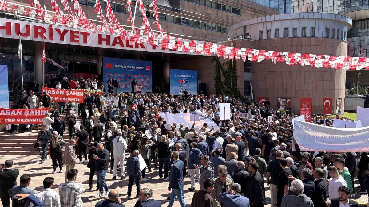 Kılıçdaroğlu'nun bayramlaşma programı öncesi CHP Genel Merkezi'nde hazırlıklar tamamlandı