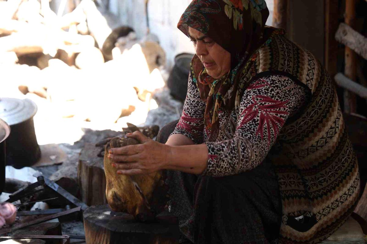 Kurbanlar kesildi, kelleler ütülmeye başladı