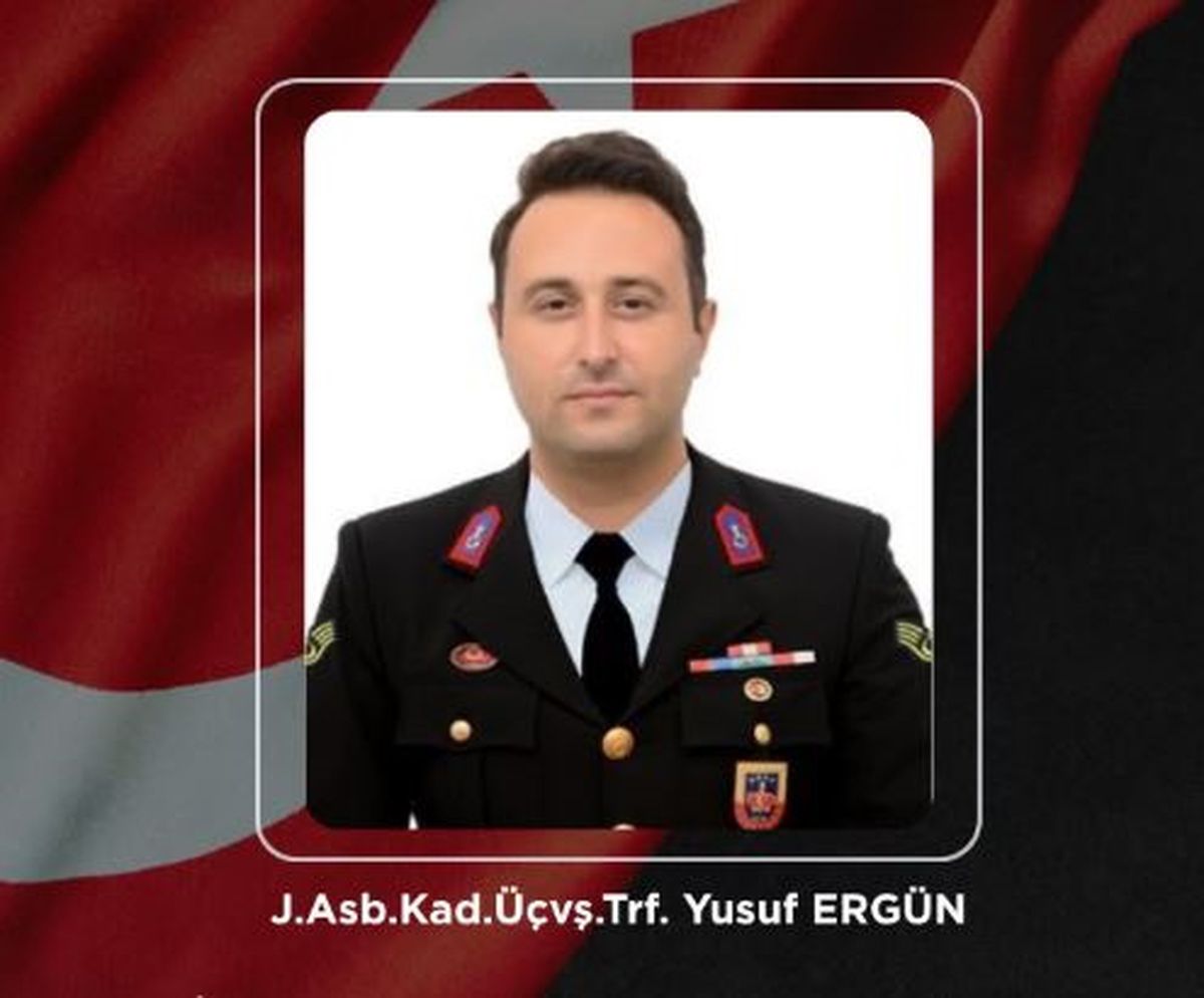 Ankara-Niğde Otoyolu'nda Lastik Temizlerken Şehit Olan Astsubay Son Yolculuğuna Uğurlanıyor