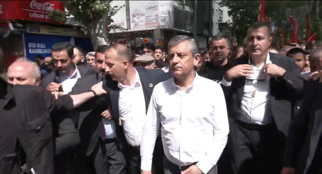 ozgur ozel kalabalikla anitkab 19894624 5171 1 m