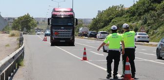 Tekirdağ'da bayram trafiği nedeniyle ağır tonajlı araçlar için İstanbul yönü kısıtlaması