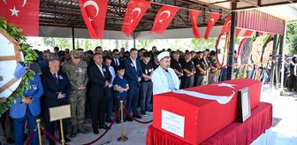 Şehit Polis Aydın Üyenarık Adana'da Toprağa Verildi