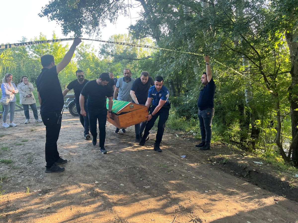 Tunca Nehri'nde 9 saat arayla, 2 arkadaşın cansız bedeni bulundu (2) /