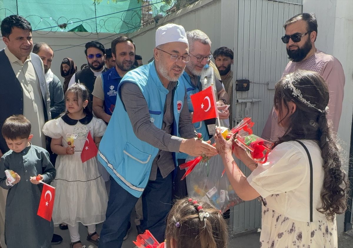 Türkiye Diyanet Vakfı, Afganistan'ın Logar vilayetinde 6 bin kişiye kurban eti dağıttı