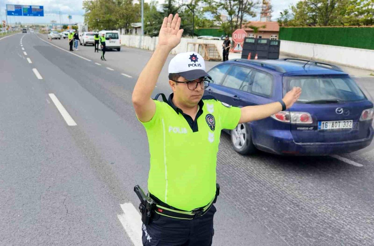 Aksaray'da bayram tatilinin son gününde yoğun denetim