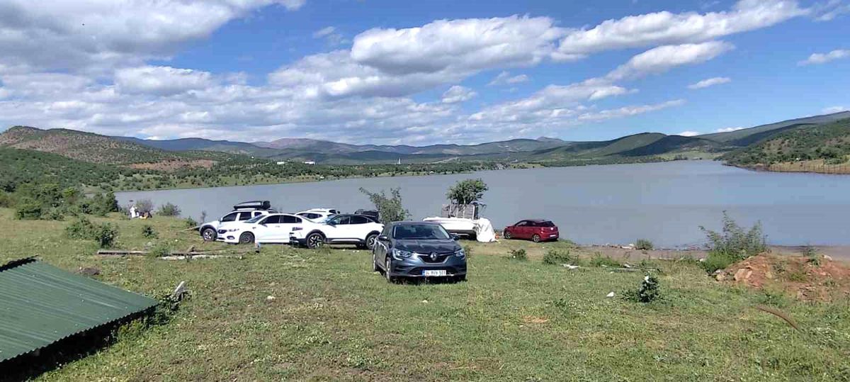 Bayram tatilinin son gününde piknik alanları dolup taştı