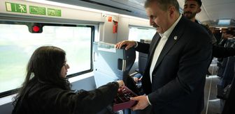 BBP Genel Başkanı Destici, yüksek hızlı trende yolcuların Kurban Bayramı'nı kutladı