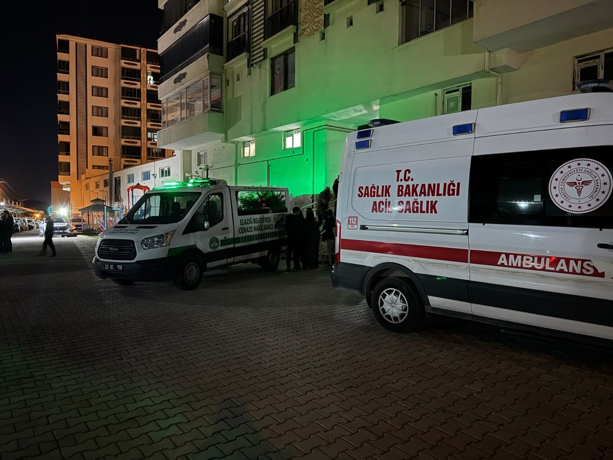 Boşanma aşamasındaki eşini tabancayla öldürdü