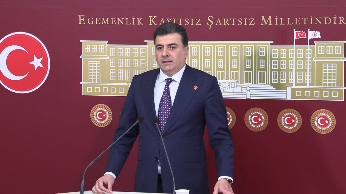 CHP MYK, Özgür Özel başkanlığında toplandı
