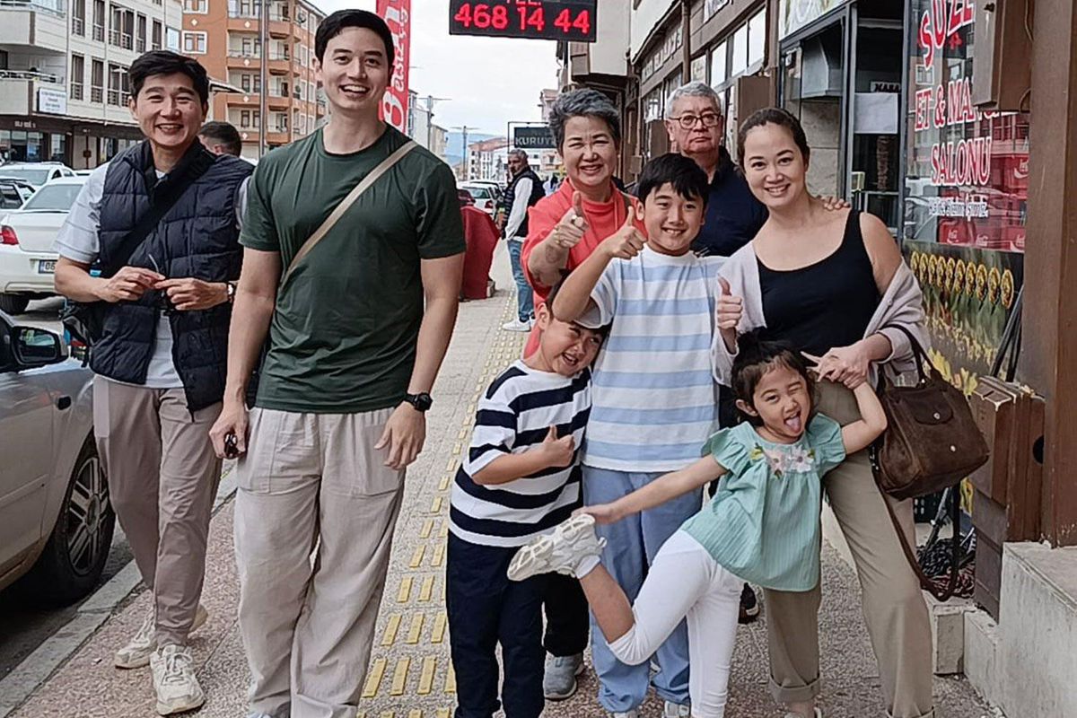 Haritadan tesadüfen buldu, ailesini de alıp Filipinler'den Yozgat'a geldi