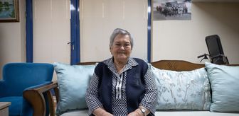 Hayat hikayesini kitaplaştıran Parkinson hastası emekli öğretmene eski öğrencilerinden imza günü