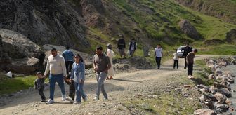 Muş'taki Kızılağaç Kanyonu Kurban Bayramı tatilinde ziyaretçilerin uğrak yeri oldu
