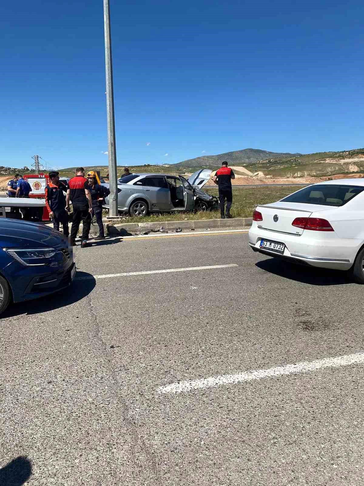 Siirt'te iki otomobil çarpıştı: 6 yaralı