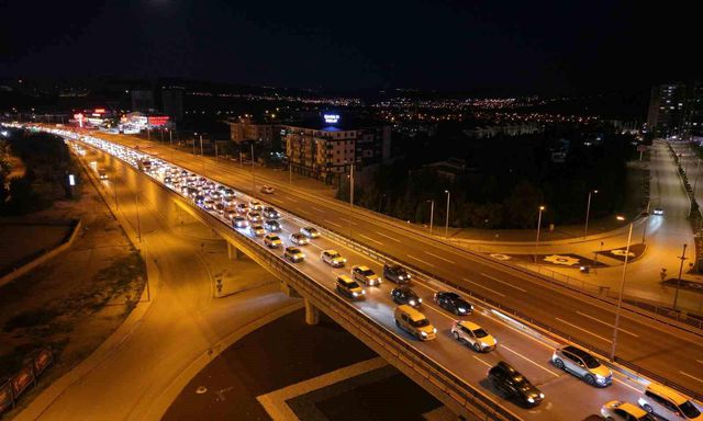tatilciler donus yolunda 43 ilin gecis noktas 13 19895559 o