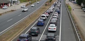 Tekirdağ-İstanbul kara yolunda bayram tatilinin son gününde dönüş yoğunluğu yaşanıyor