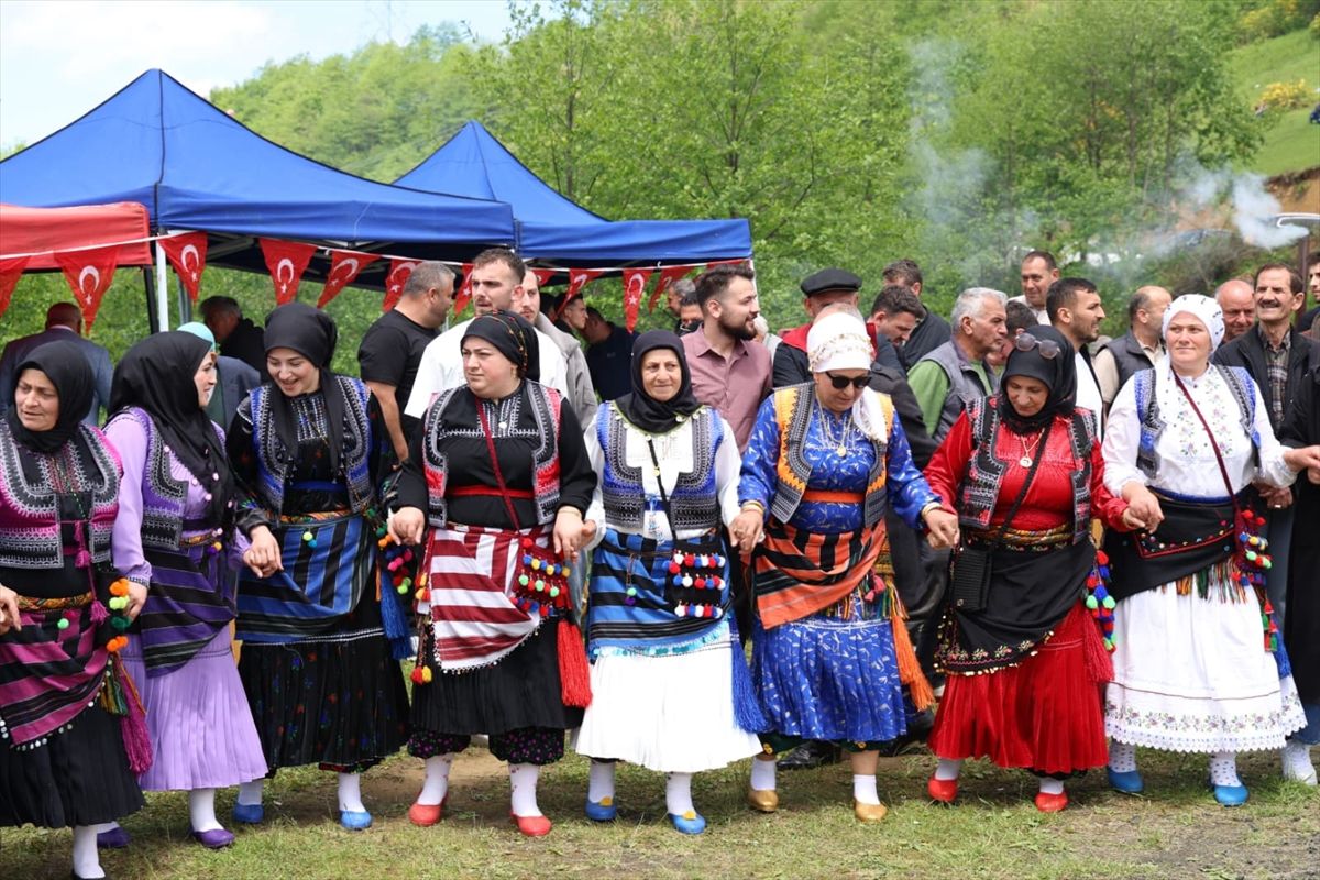 Trabzon'da Hıdırellez Şenliği düzenlendi