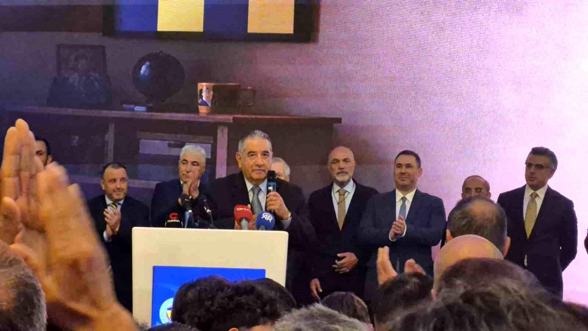 Aziz Yıldırım: 'Yeniden en büyük Fenerbahçe dönemi ufukta'