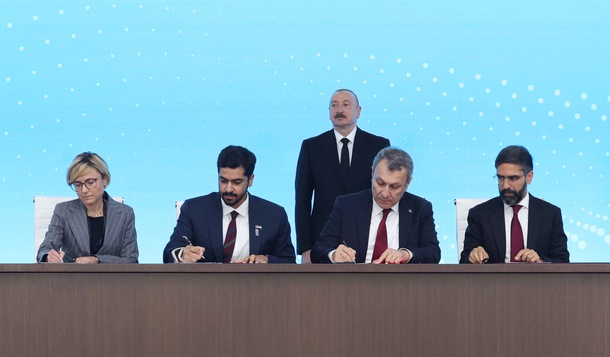 Bakü Enerji Haftası'nda Türkiye-Azerbaycan Ortaklığı ve 15 Yıllık Dev Doğal Gaz Anlaşması