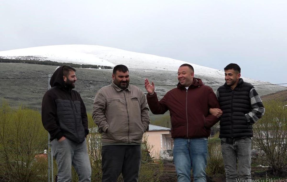 Batıda yaz, doğuda dağlarda kar yağışı