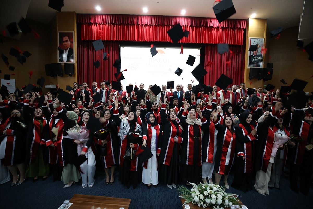 Bingöl Üniversitesi 2025-2026 Mezuniyet Töreni